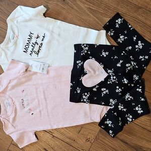 Carter's onsie baby set